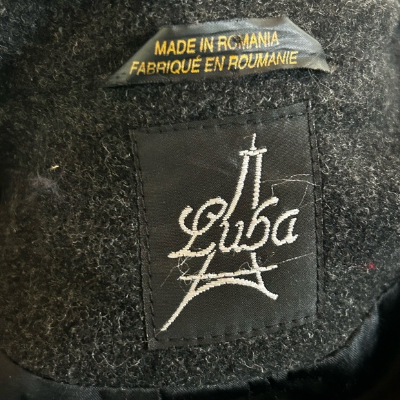 Size 16 Elegant Black Wool Trench Coat for Women very soft - Picture 7 of 10